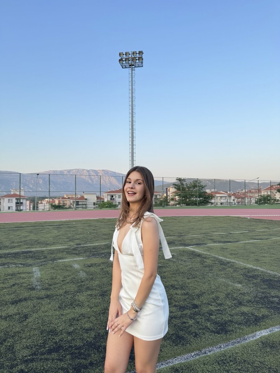 Beyza Toker - fotoğraf 1