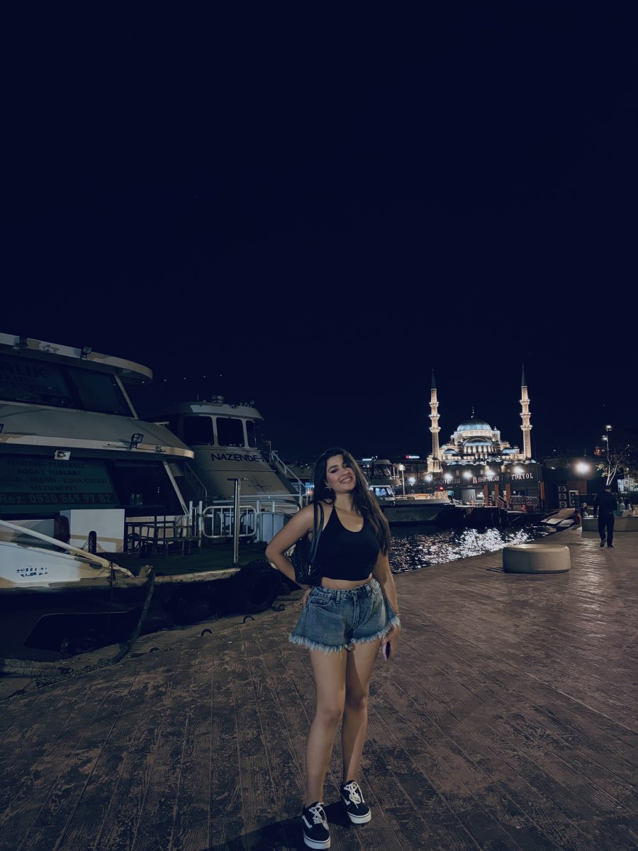 Zeliha Güzelsu - fotoğraf 1