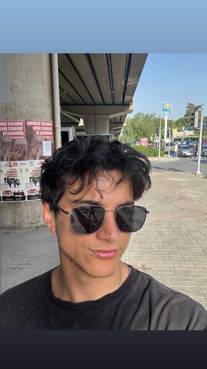 Gök Deniz Sucuk - fotoğraf 2