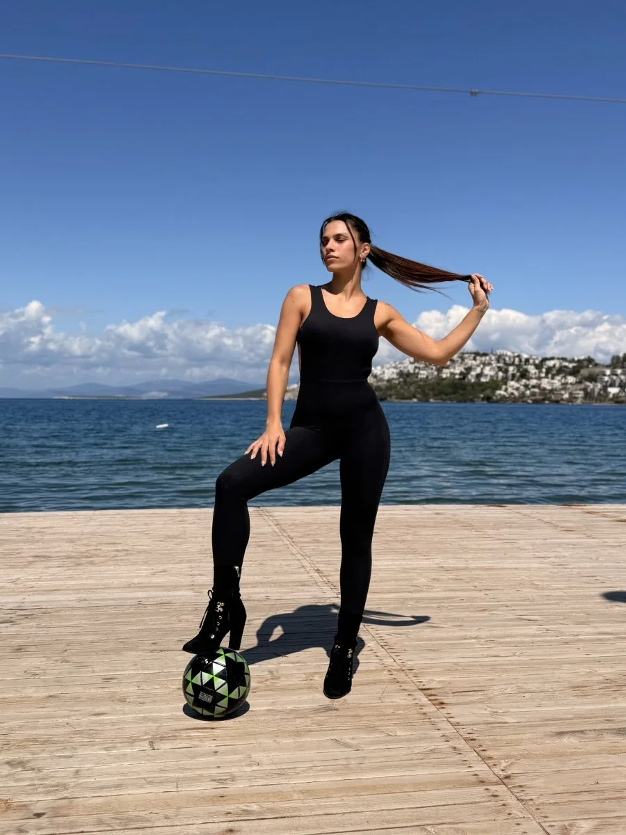 Neslihan Atakan - fotoğraf 3