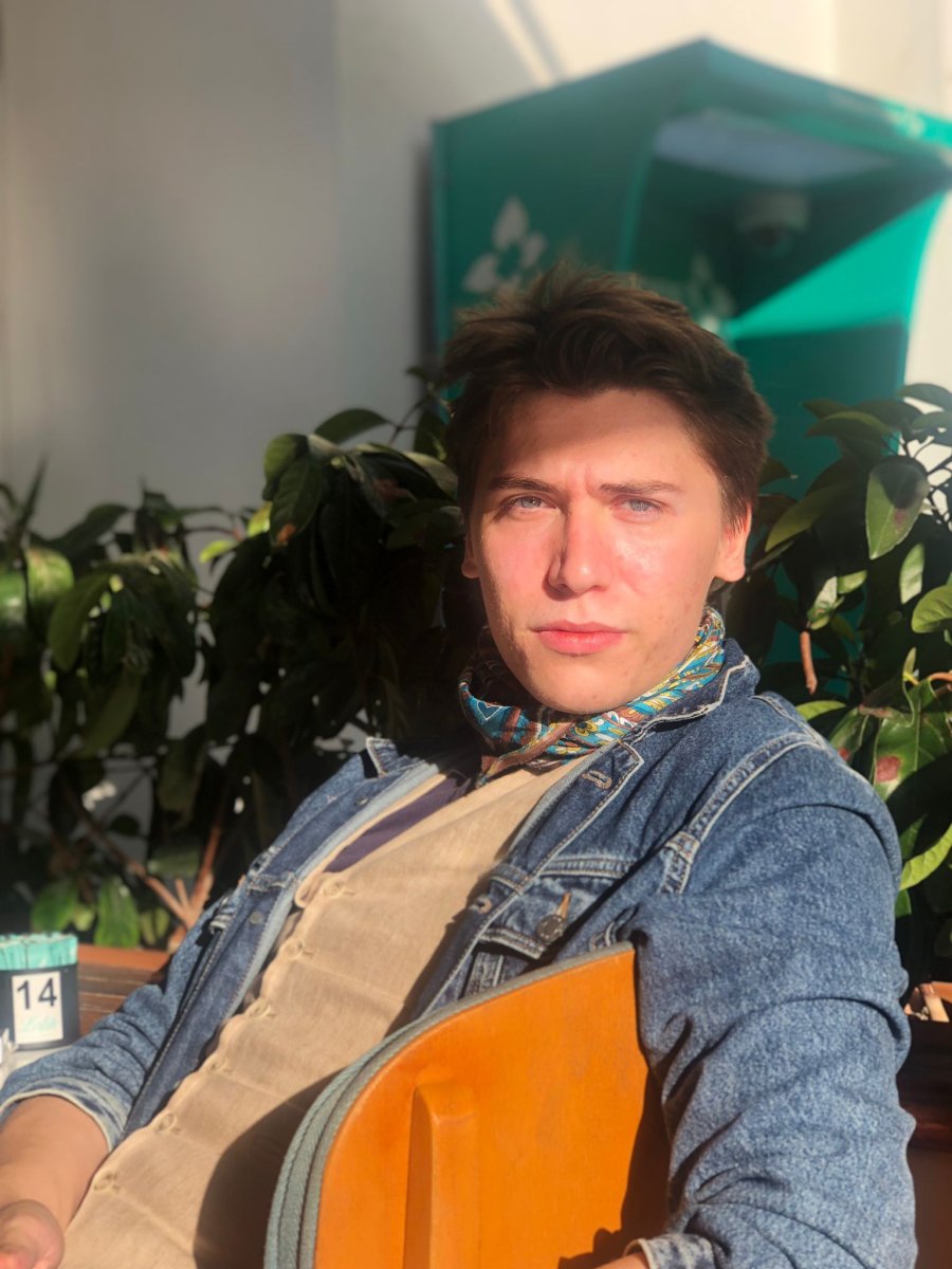 Burak Sayıntürk - fotoğraf 2