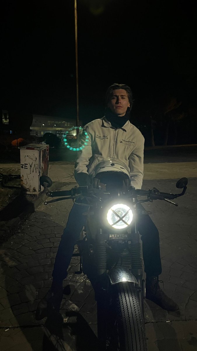 Burak Sayıntürk - fotoğraf 6