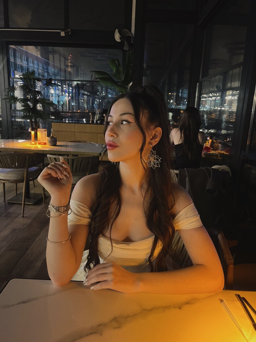 Sude Sarı - fotoğraf 1