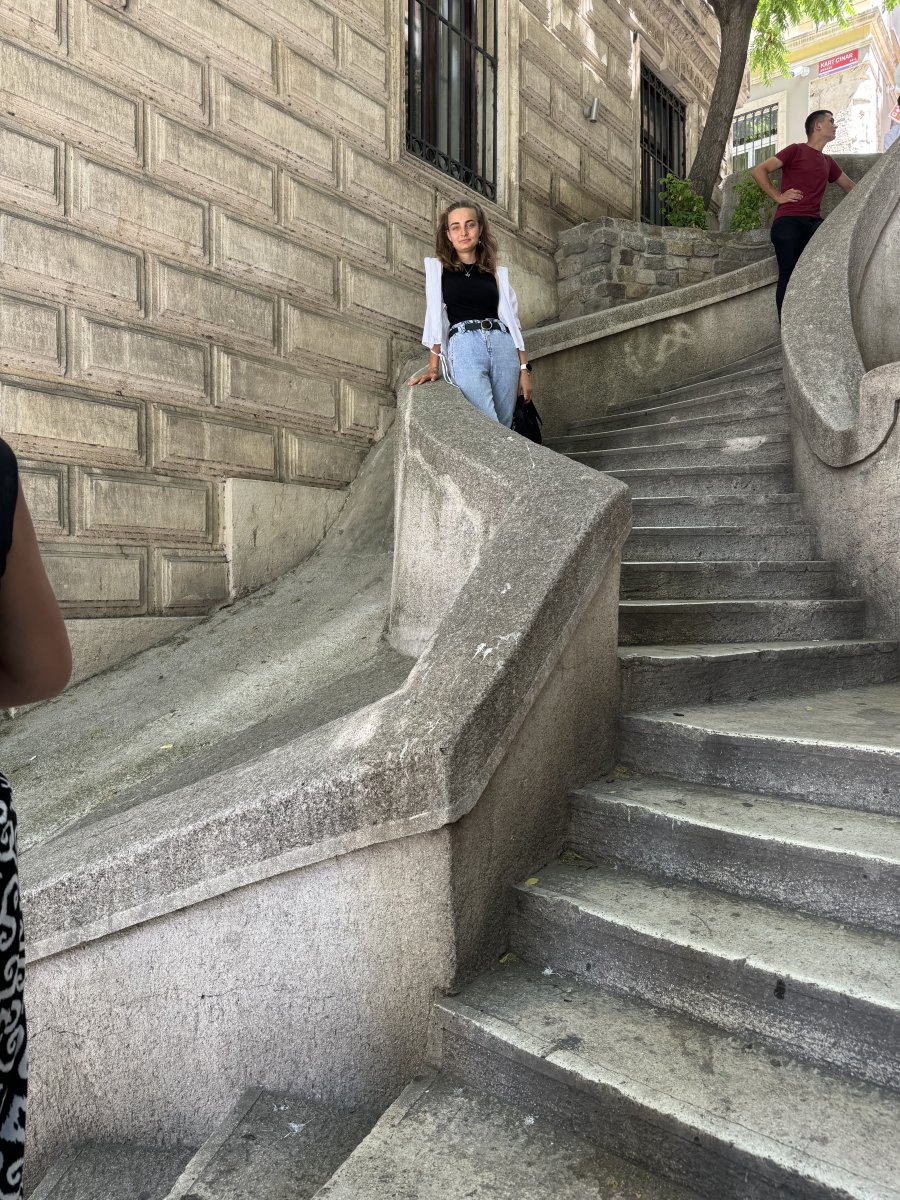 Sinem Voyvot - fotoğraf 1