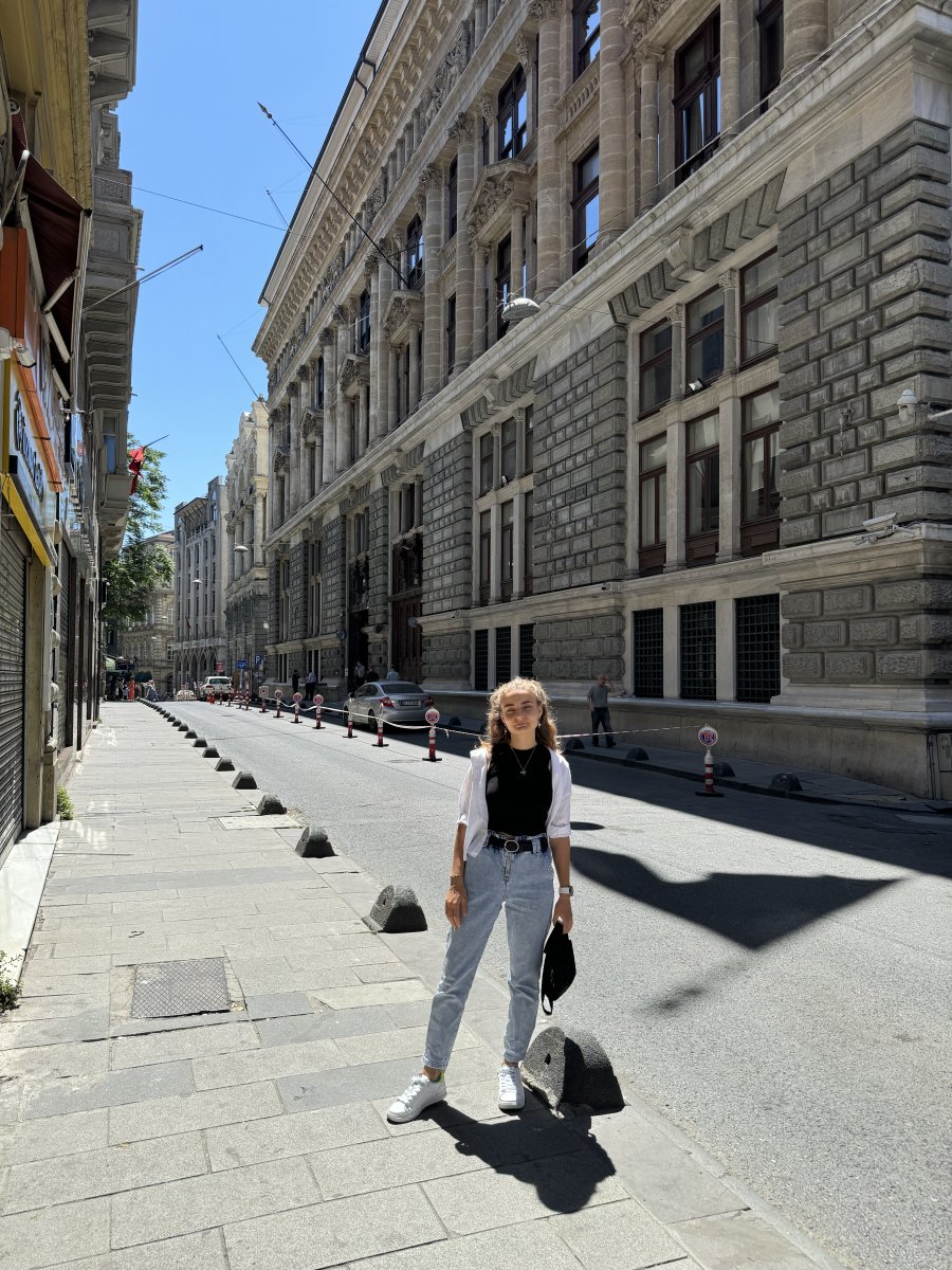 Sinem Voyvot - fotoğraf 3