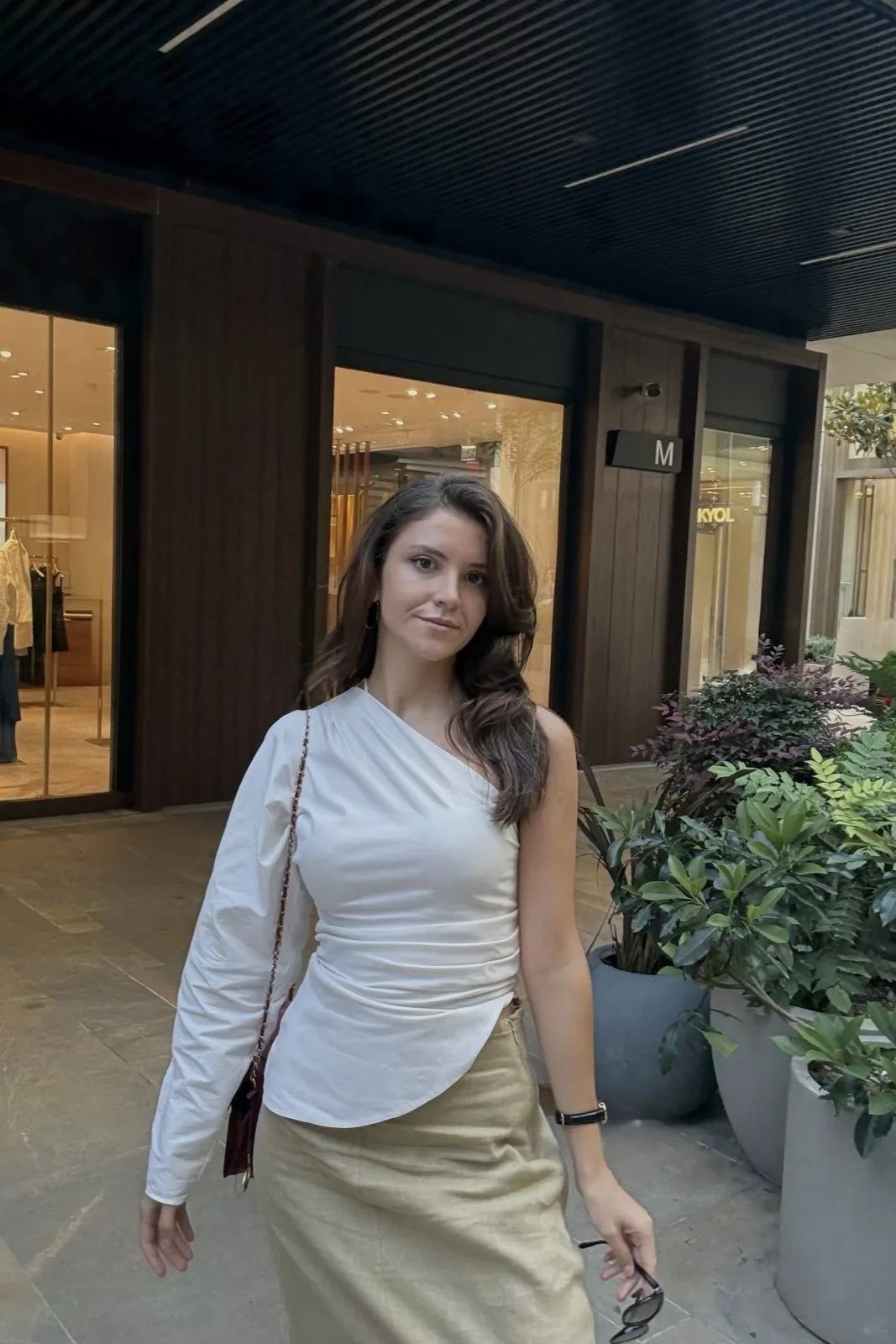 Emel Yoldaş