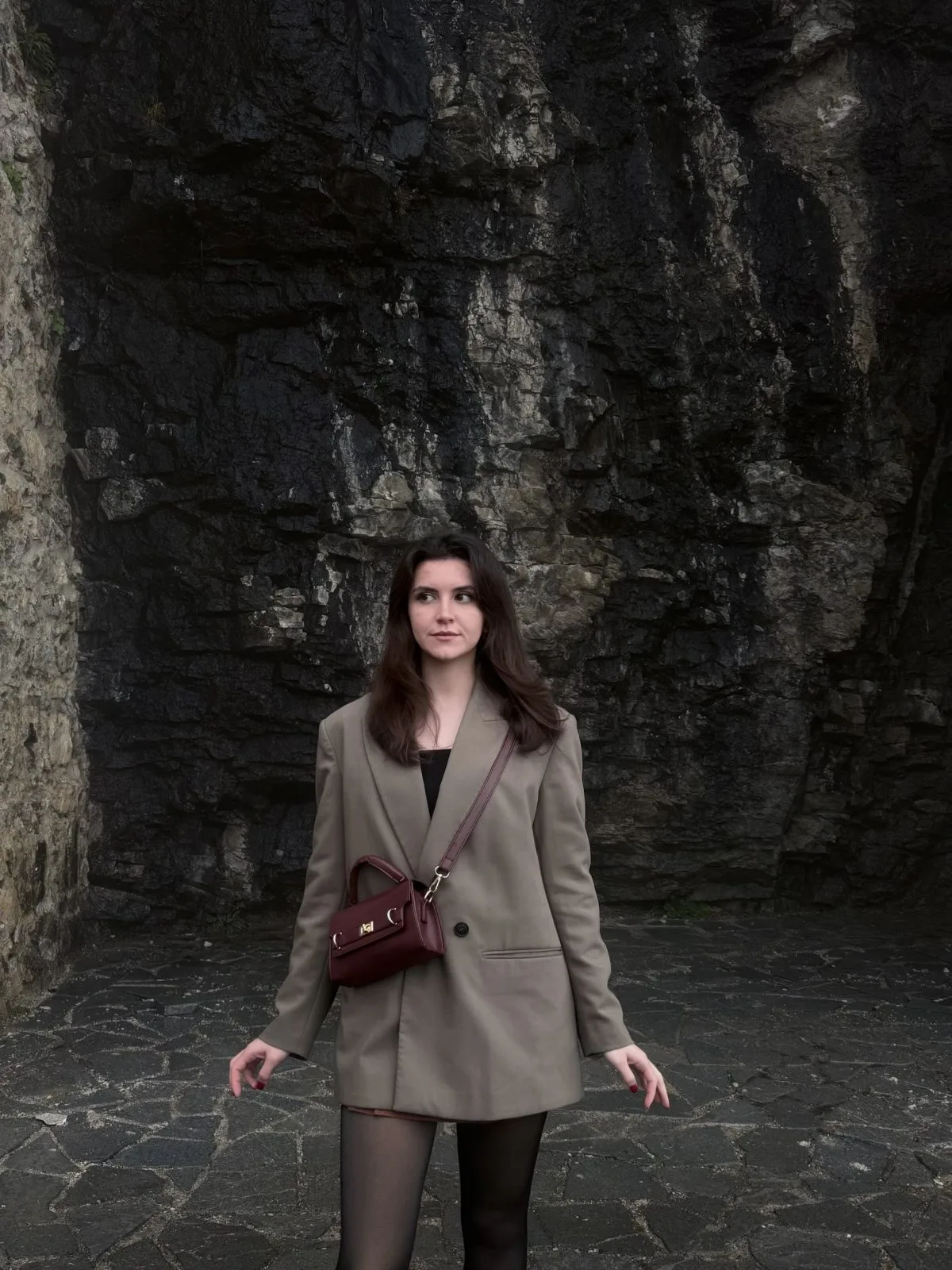 Emel Yoldaş - fotoğraf 4